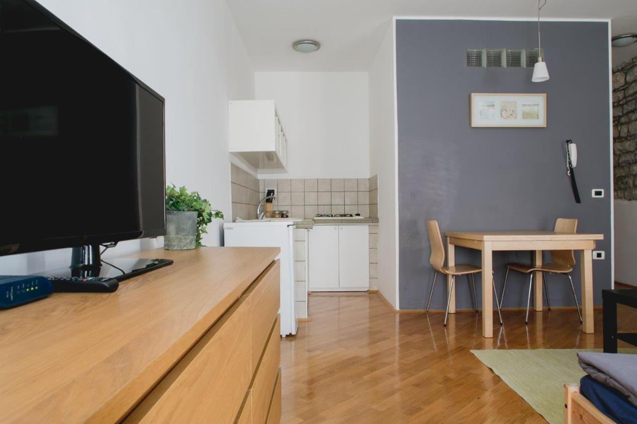 Apartments Artemus Music ピラン エクステリア 写真